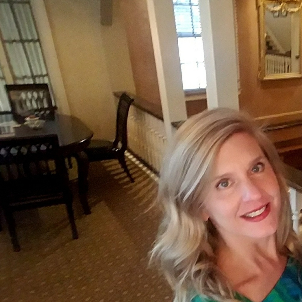 Meet your Posher, Kristen
